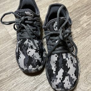 Camouflage tennis shoes